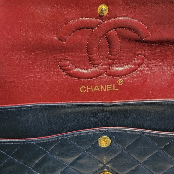 Chanel Quilted Lambskin Dark Blue Classic Double Flap Medium Bag Gold Hardware - Picture 12 of 16